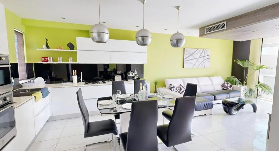 St Julians Flat With Jacuzzi Apartment Saint Julian's