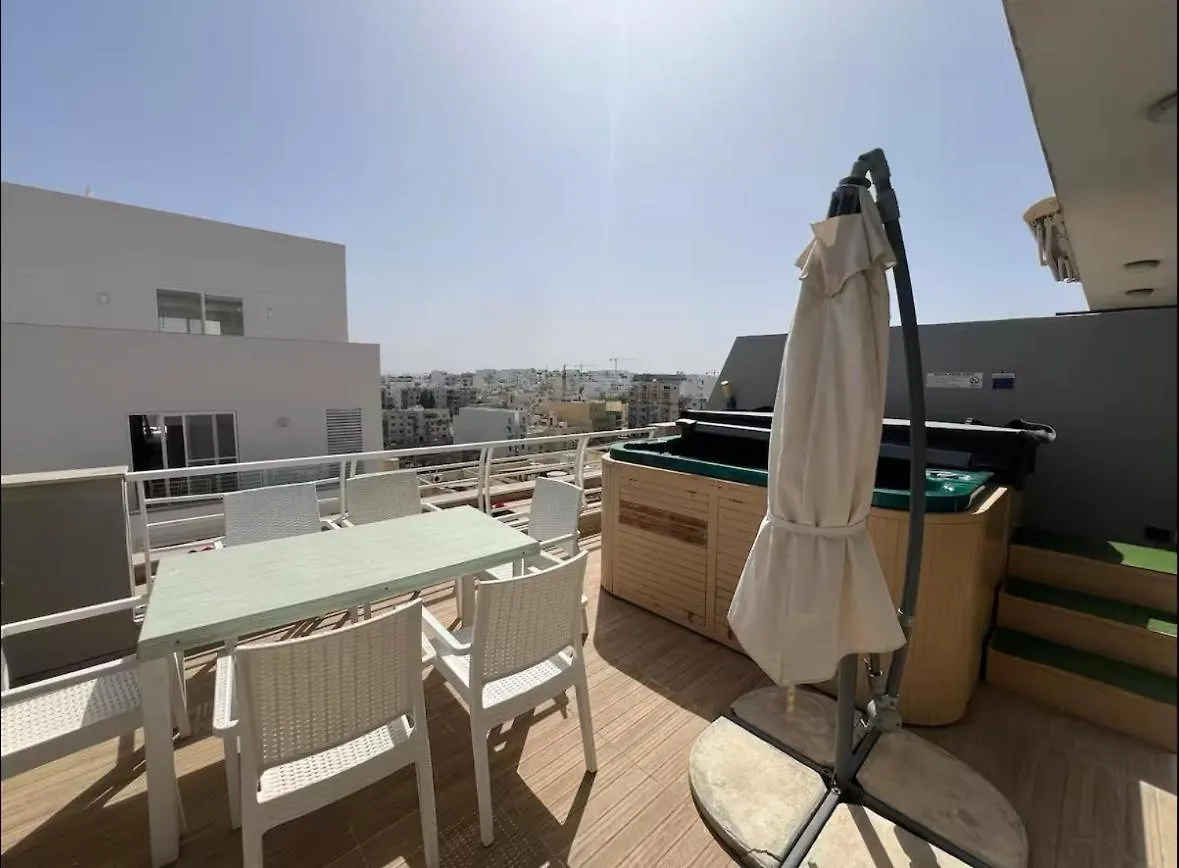 St Julians Flat With Jacuzzi Apartment Saint Julian's