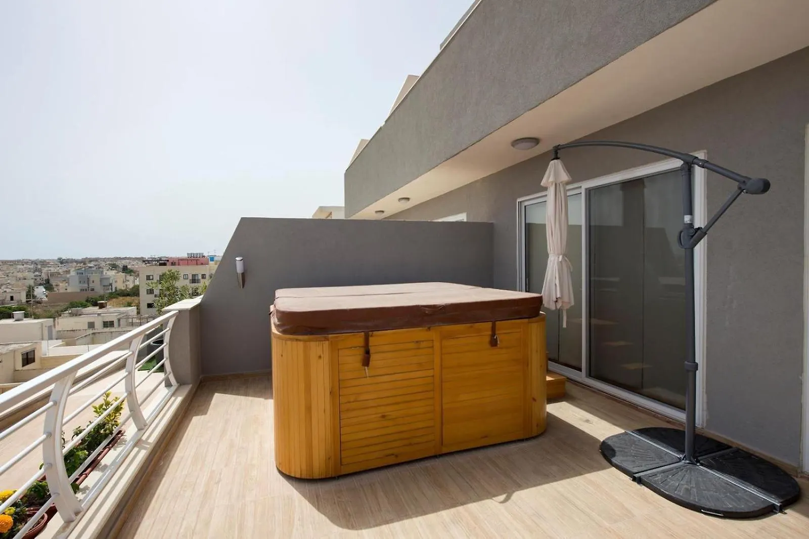 St Julians Flat With Jacuzzi Apartment Saint Julian's